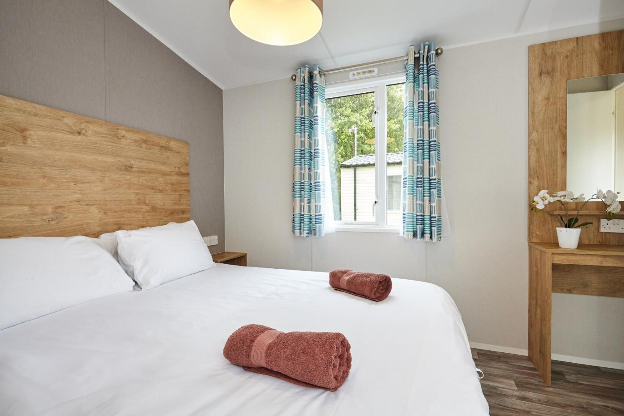 Braidhaugh Holiday Lodge And Glamping Park Crieff Exterior photo